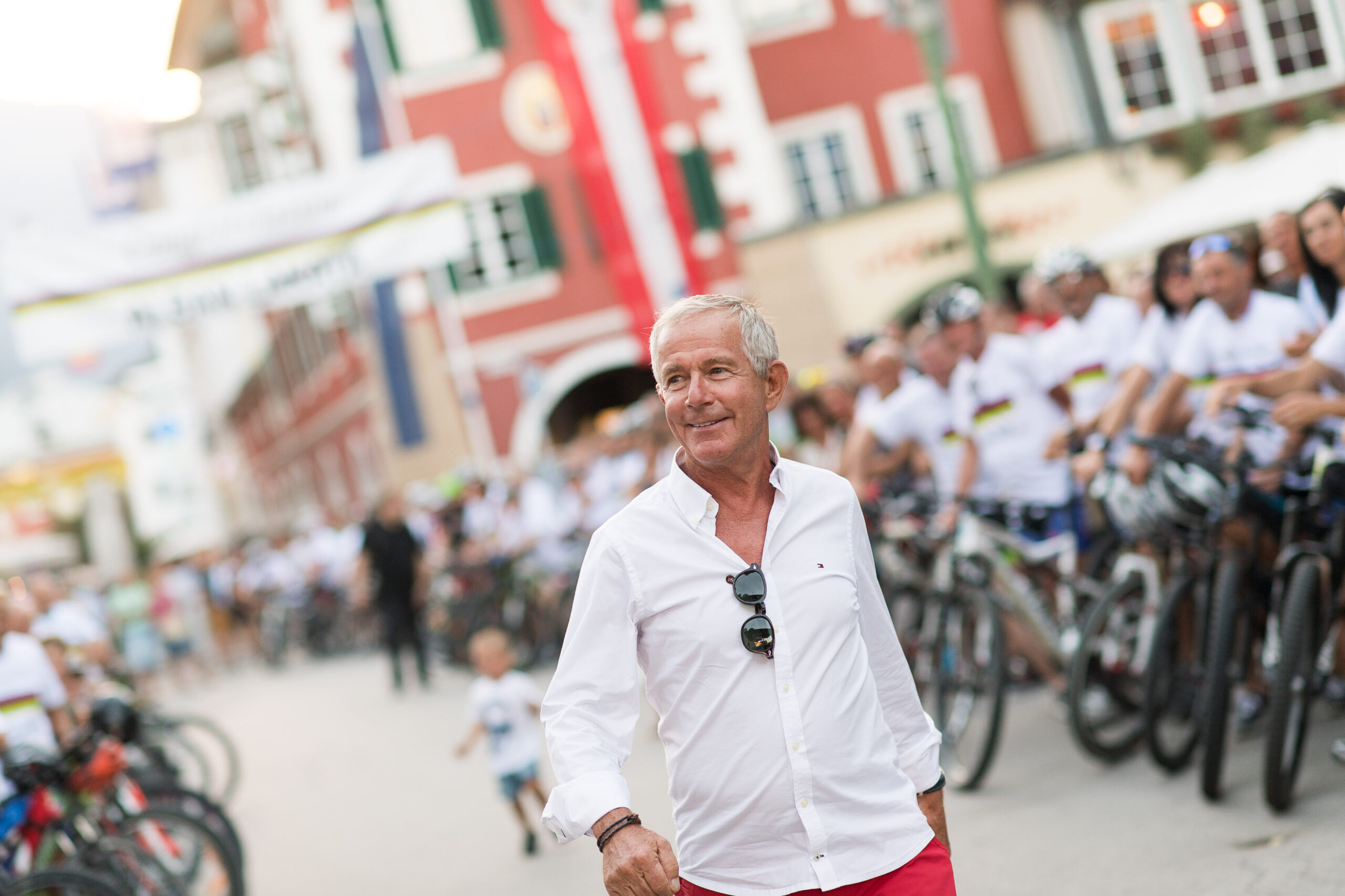 AUT, Ehrung für dreifachen Mountainbike Weltmeister Alban Lakata